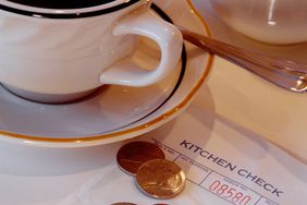 FWX RESTAURANT TIPPING 1