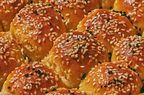 Khaliat Al Nahl (Honeycomb Buns)