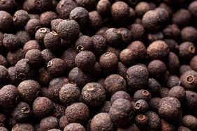 Dired allspice berries.